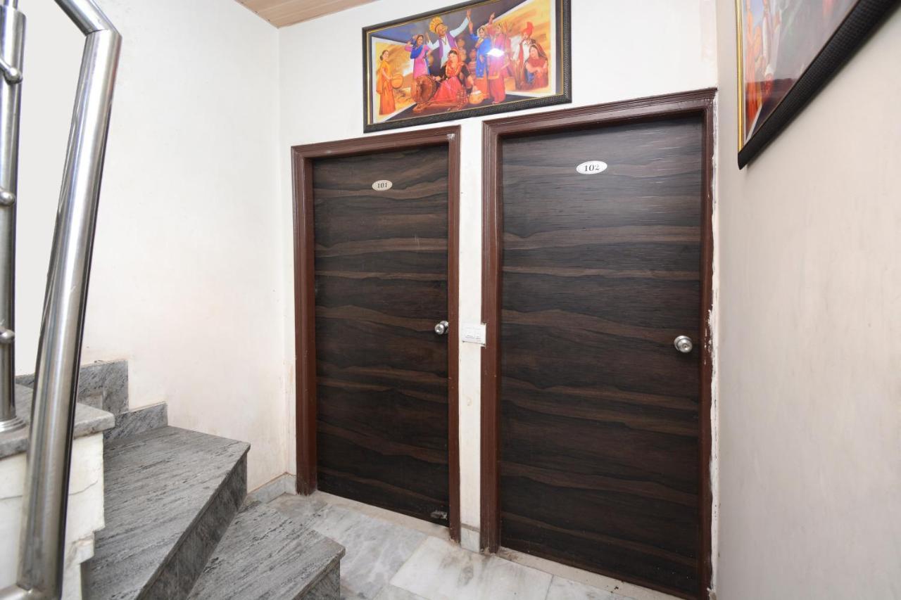 Oyo 29409 Hotel Best Sleep Inn Jalandhar Eksteriør billede